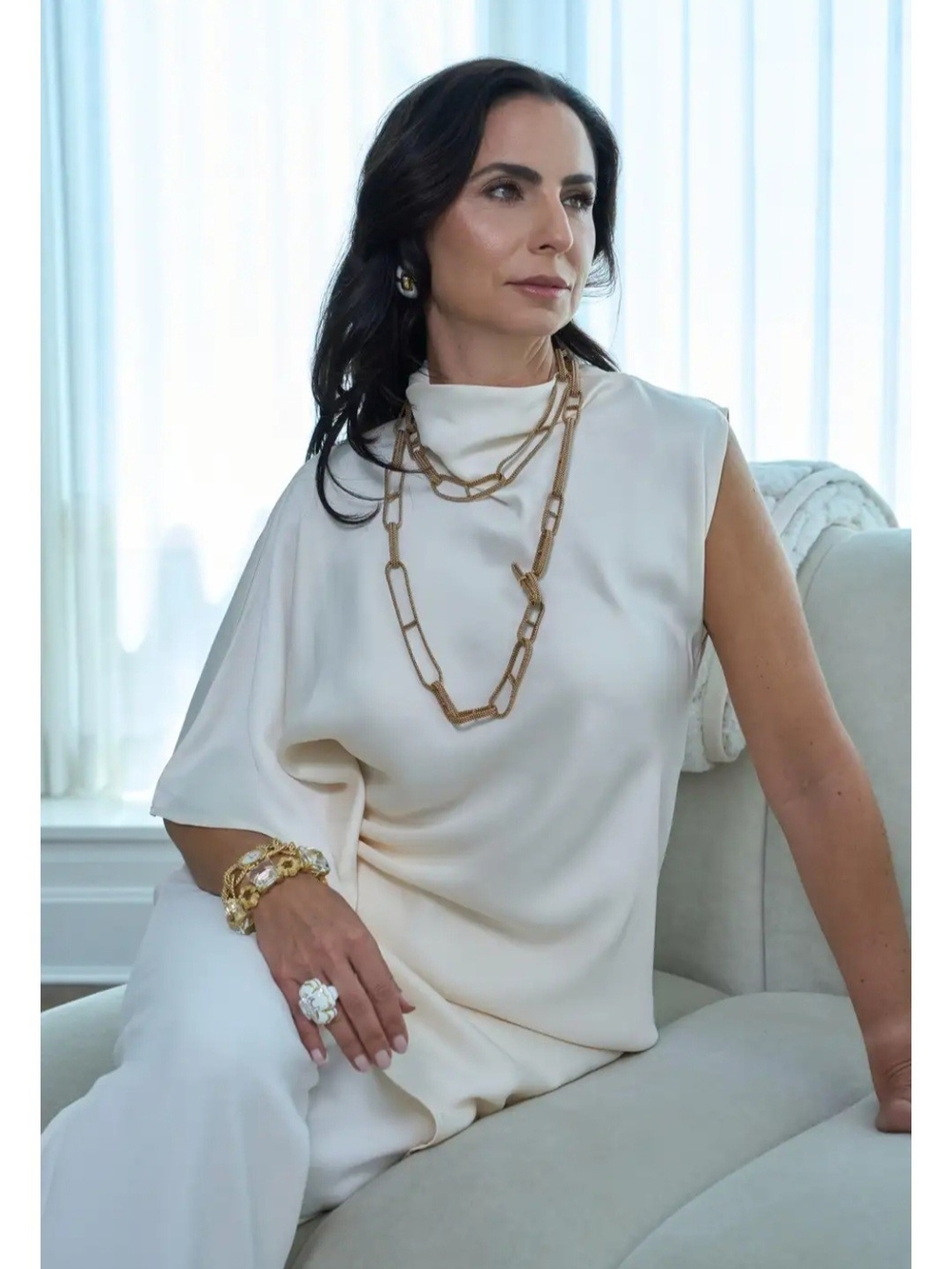 Vintage Layered Gold-Link Necklace - Classic Women’s Statement Jewelry